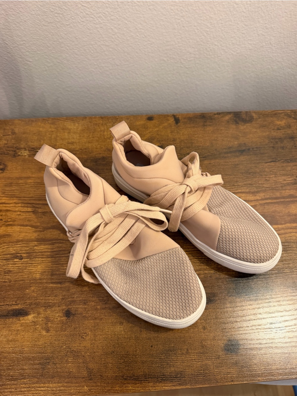 Steve Madden Blush Slip-On Lace Sneakers